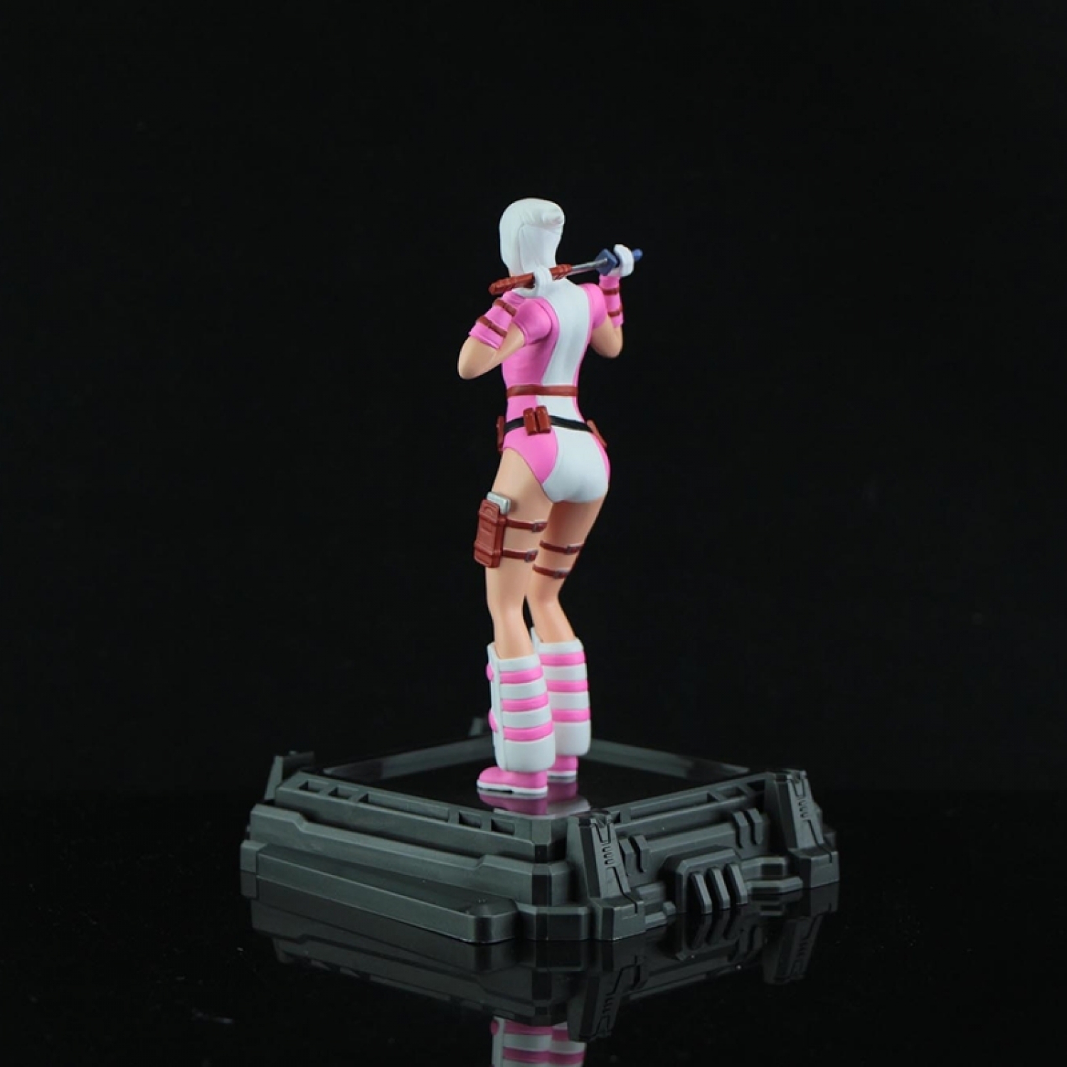 Super Hero Illuminated Gallery Collection 2 Gwenpool